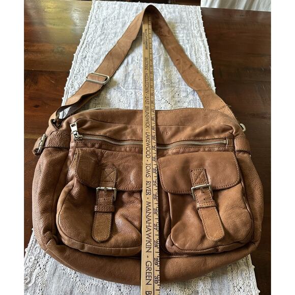 Liebeskind Berlin Genuine Leather Crossbody Shoulder Bag Beige Outside Pockets - Picture 6 of 16